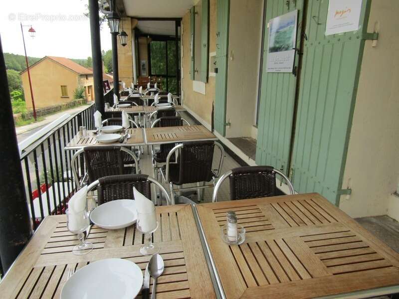 Commerce à SARLAT-LA-CANEDA