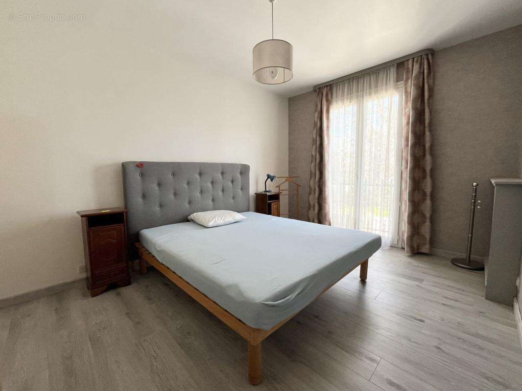 Maison à CASTELGINEST