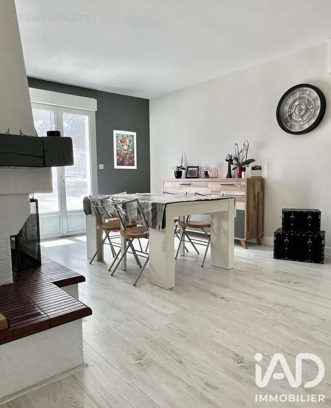 Maison 89 m² à Moragne  - photo 9