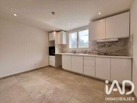 Maison 119 m² à Meounes-Les-Montrieux  - photo 5