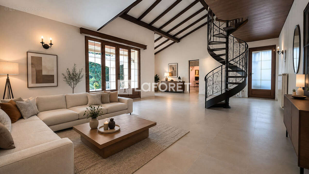 Maison - La Grande Motte - 7 pièces - 176 m² - photo 2