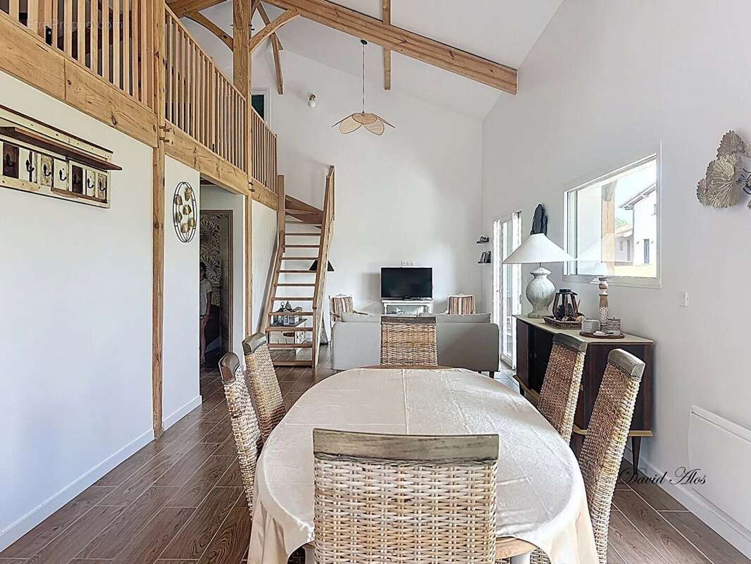 Maison à ONESSE-ET-LAHARIE