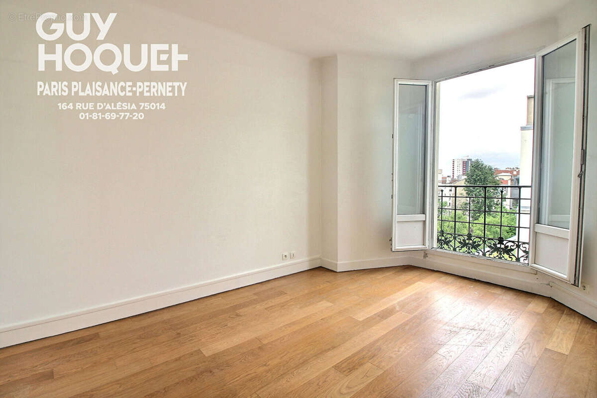 Appartement à PARIS-14E