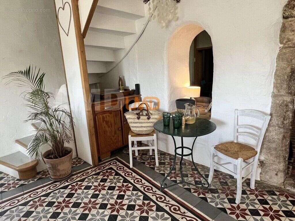 Maison à LAURAC-EN-VIVARAIS