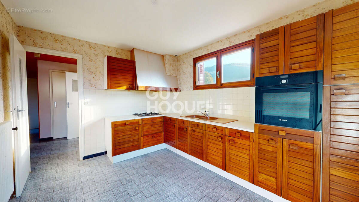 Maison à BRISON-SAINT-INNOCENT