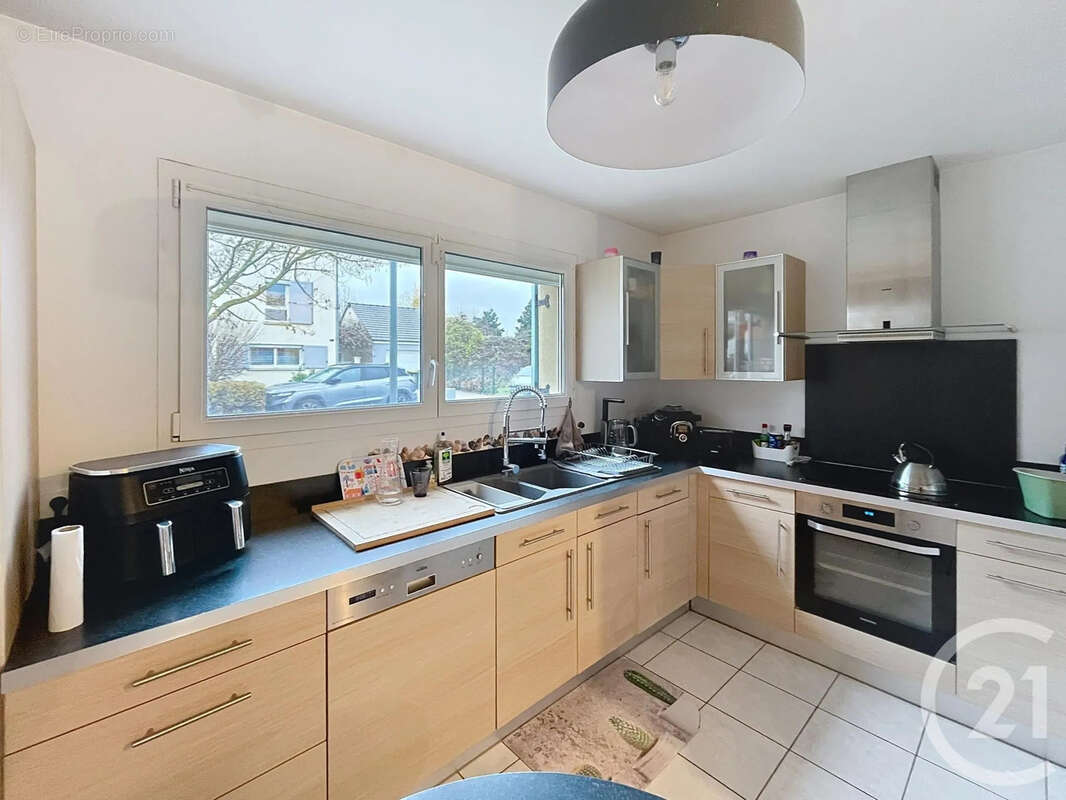 Maison à BRIE-COMTE-ROBERT