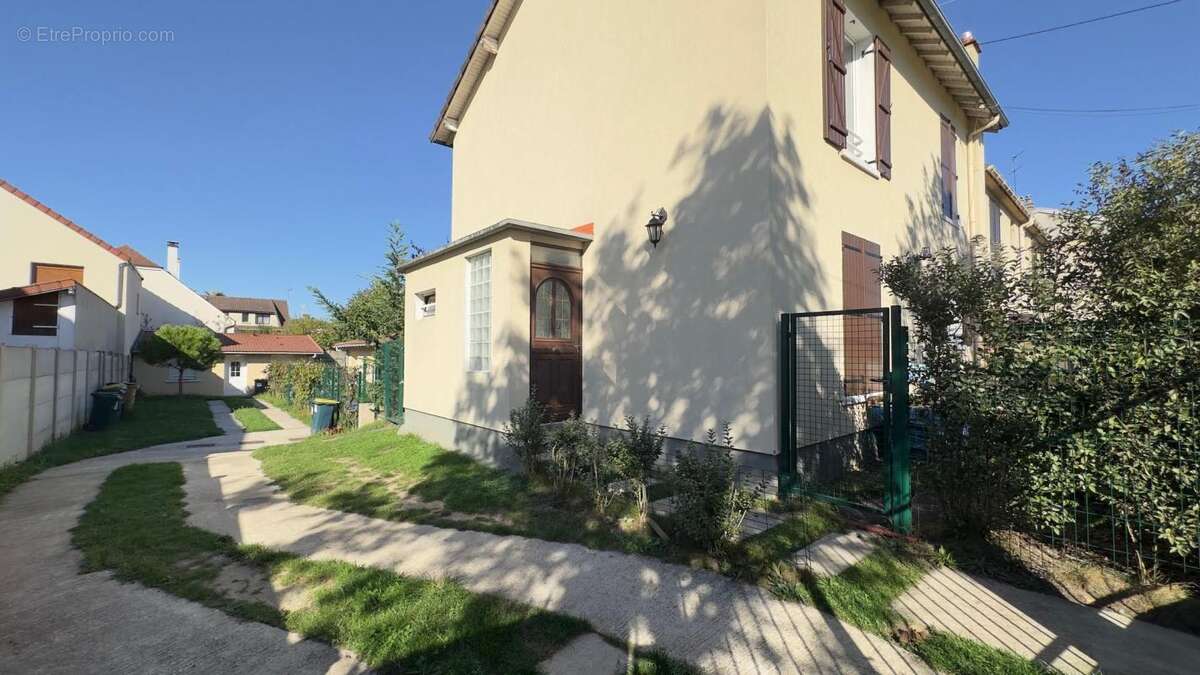 Maison à NEUILLY-PLAISANCE