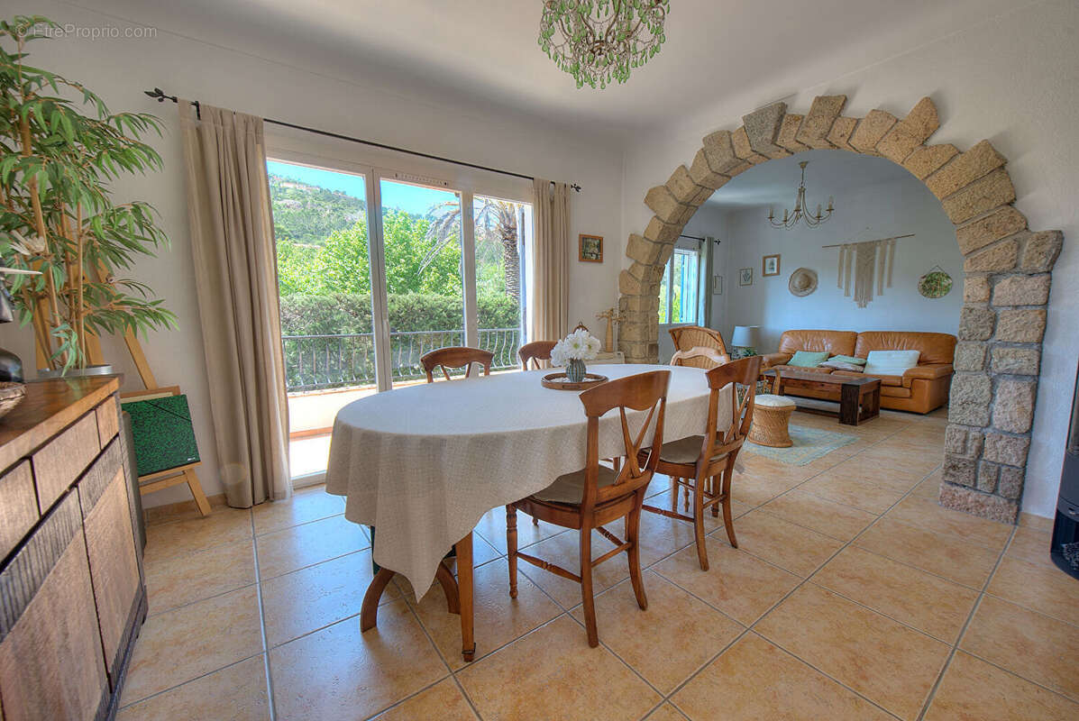 Villa bord de mer et esterel  133 m2  saint raphael - photo 6
