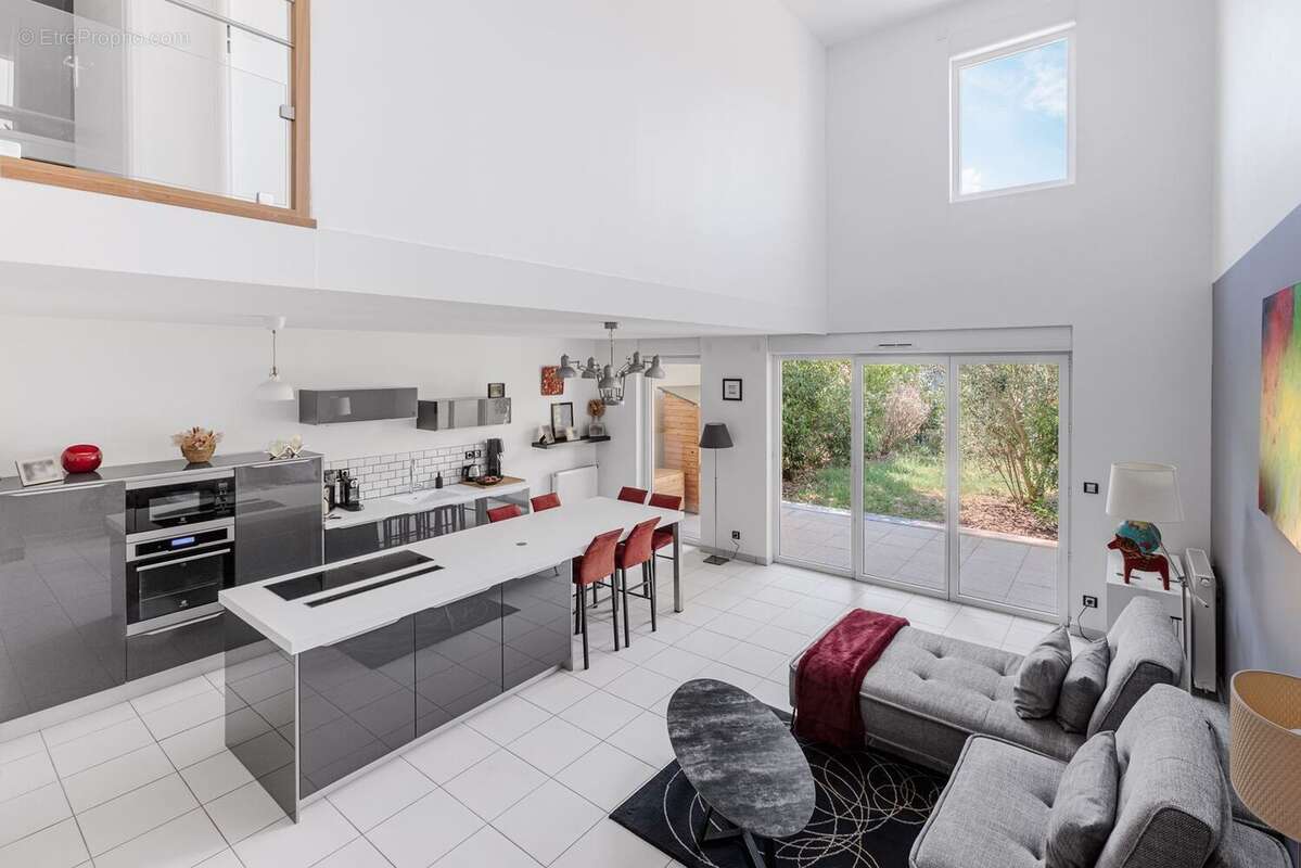 Appartement à AUZEVILLE-TOLOSANE
