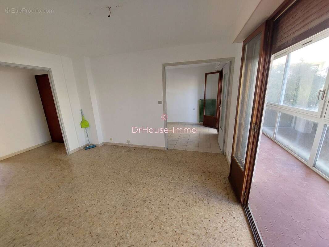 Appartement à CARRY-LE-ROUET