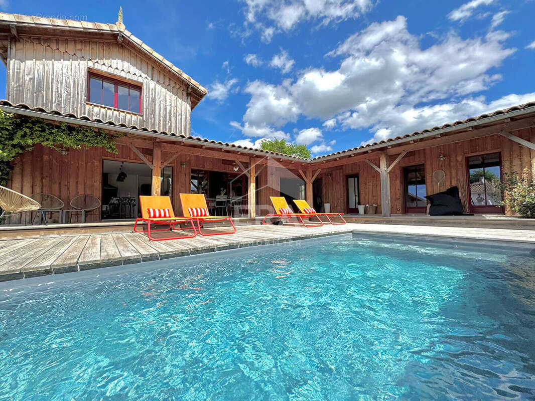 Maison à GUJAN-MESTRAS