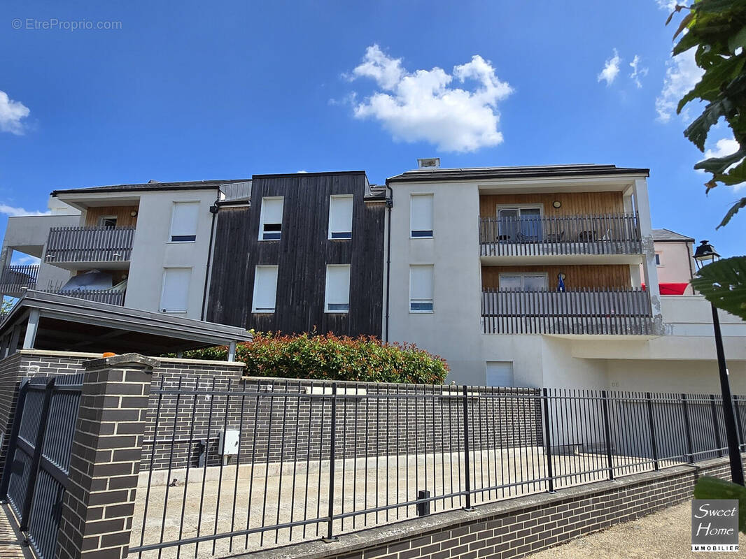 Appartement à MAGNY-LES-HAMEAUX