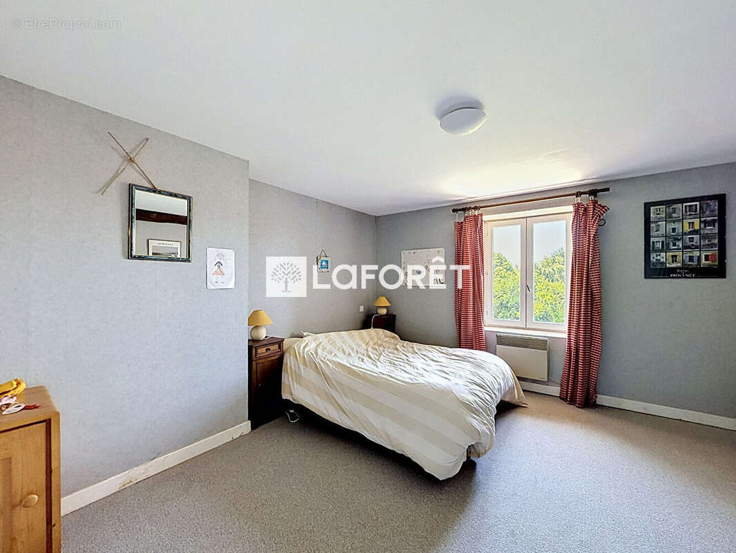 Maison à vendre Saint Julien Sur Veyle 10 pièce(s) 268.03 m2 - photo 14