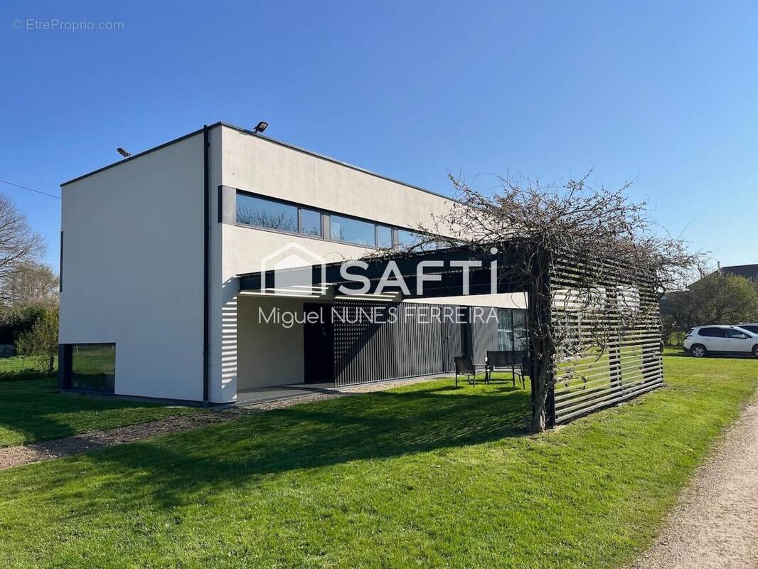 Photo 1 - Maison à FRANQUEVILLE-SAINT-PIERRE