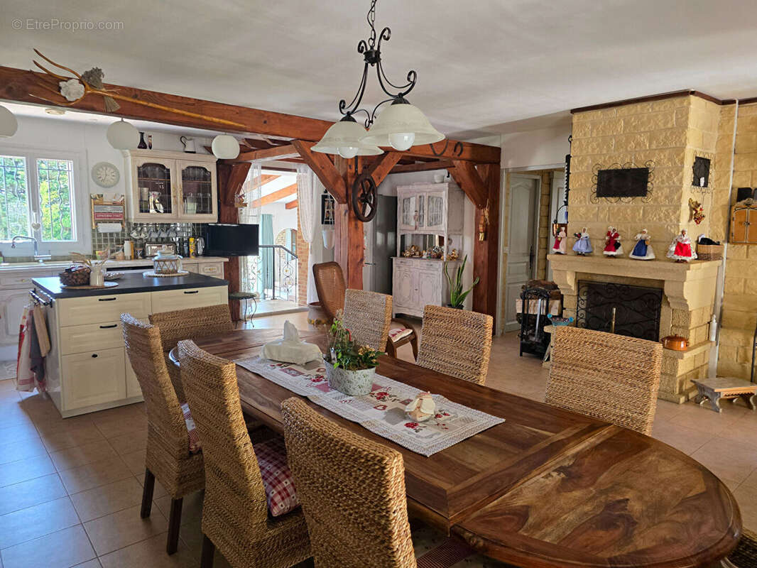 PEYPIN - Villa T4 s/ 1200m² de jardin - photo 4