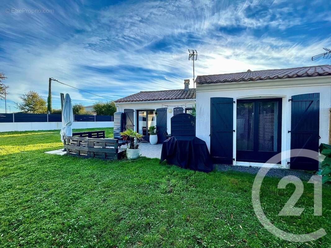 Maison à TALMONT-SAINT-HILAIRE