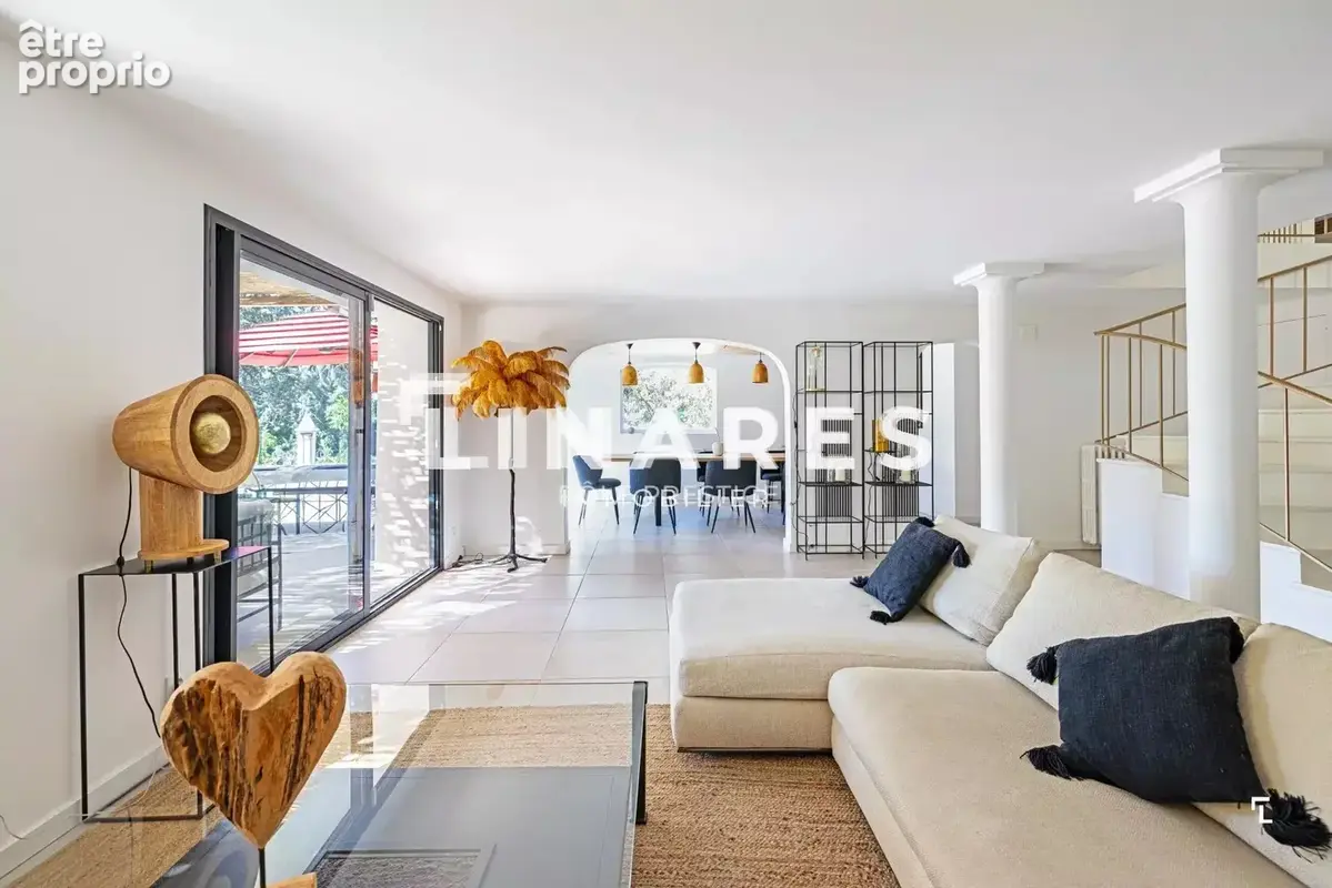 LA MOLIÈRE - Maison familiale de 248 m² avec piscine - Résidence sécurisée - 13100 Aix-en-Provence - photo 16