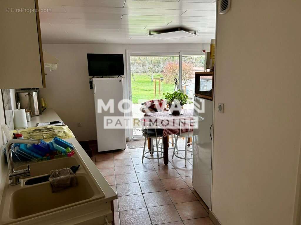 Maison à SAINT-SAULGE