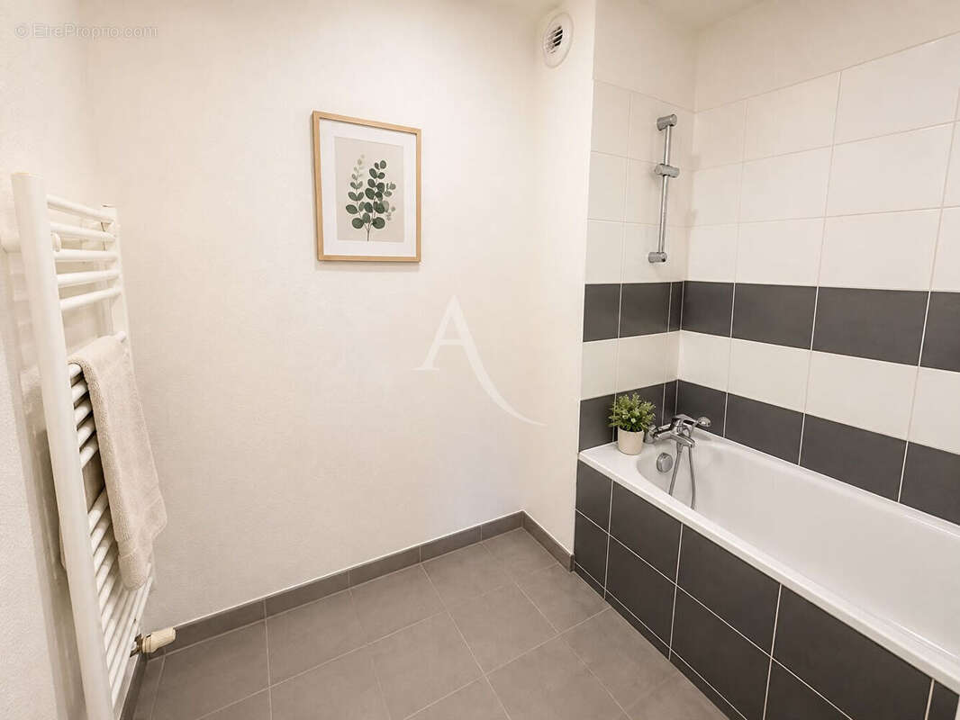 31300 TOULOUSE : Appartement T3 65m² + 2 terrasses + parking en sous-sol - photo 7