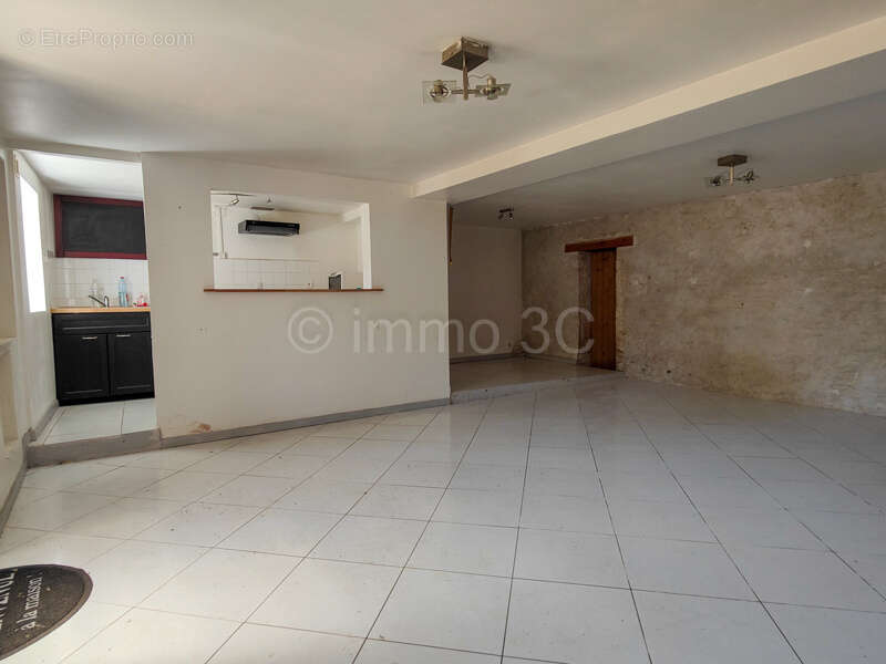 Maison à SAUZE-VAUSSAIS