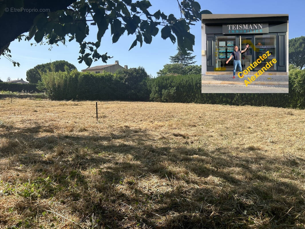 Terrain à MALLEMORT