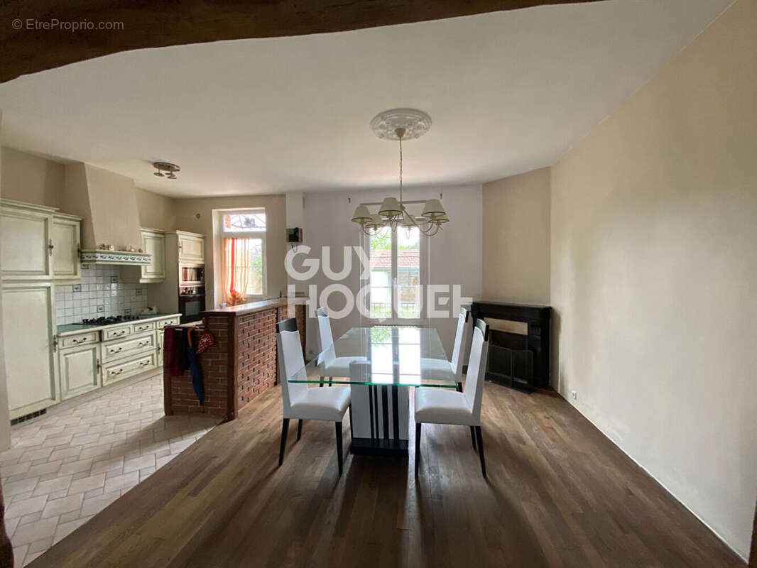 Maison à MILLY-LA-FORET