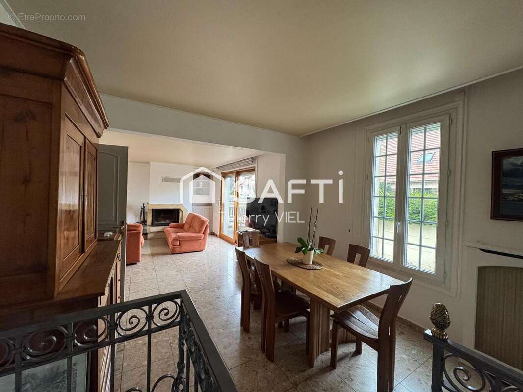 Photo 2 - Maison à CLICHY-SOUS-BOIS