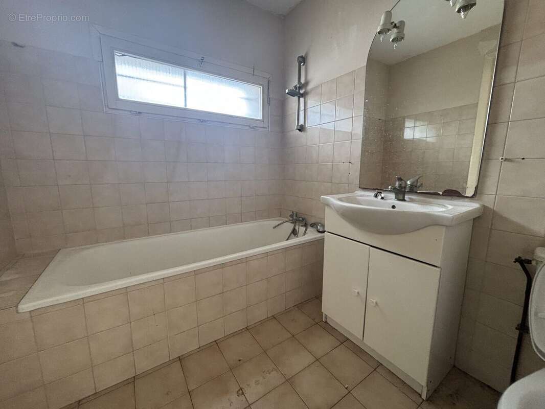 Appartement à SAINT-PAUL-LES-ROMANS