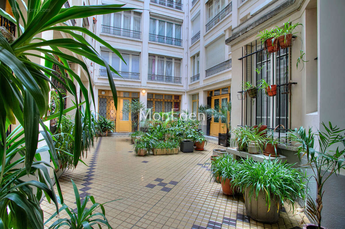 Appartement à PARIS-18E