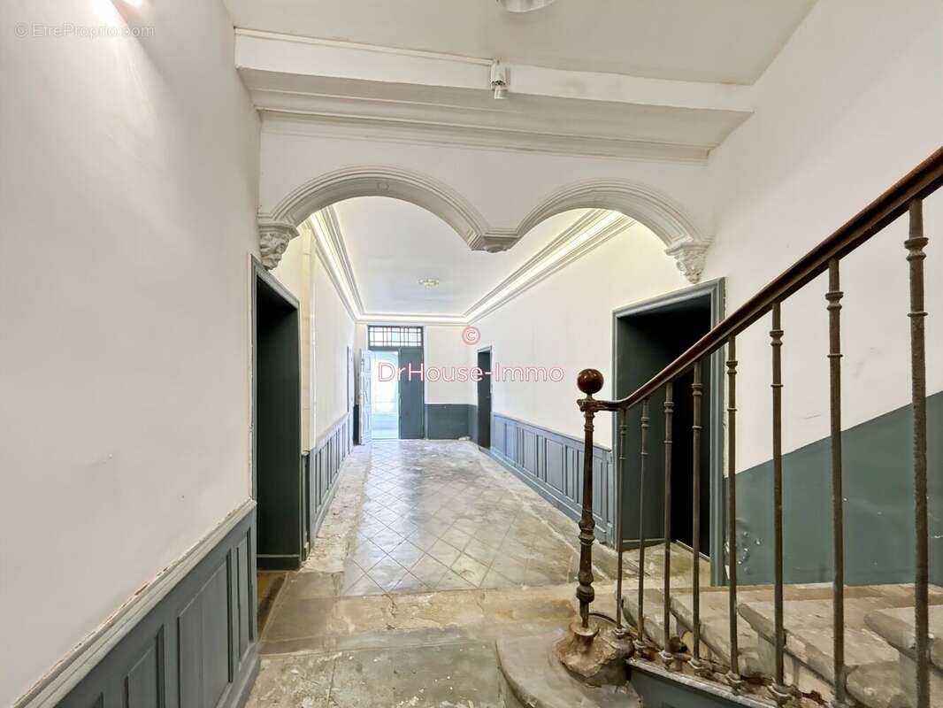 Appartement à POUSSAN