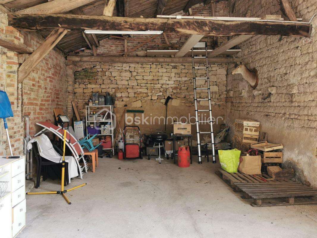 Maison à COUSANCES-LES-FORGES