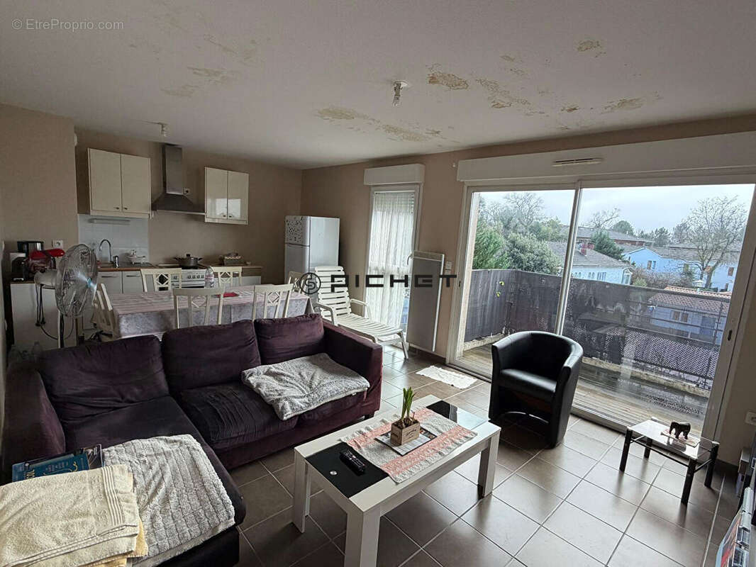 Appartement à LE HAILLAN