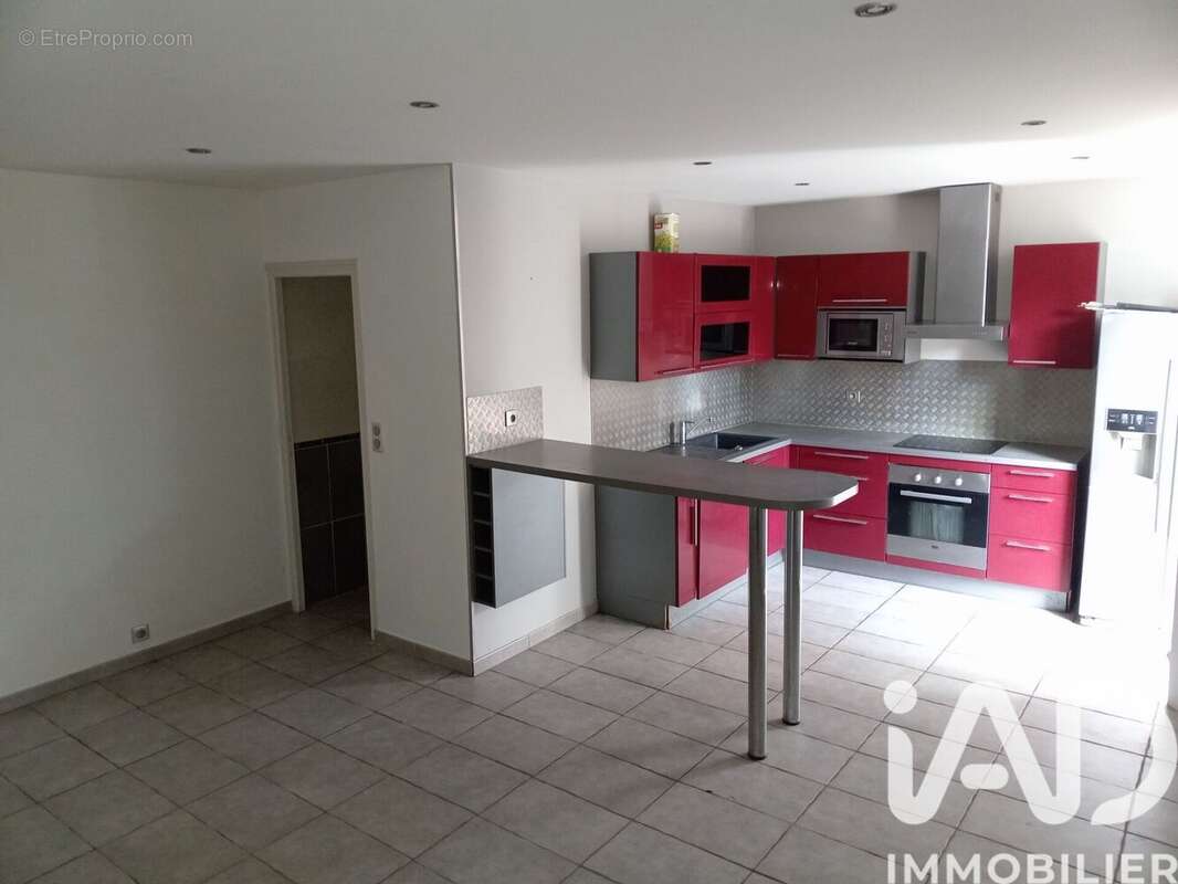 Photo 3 - Maison à GENELARD