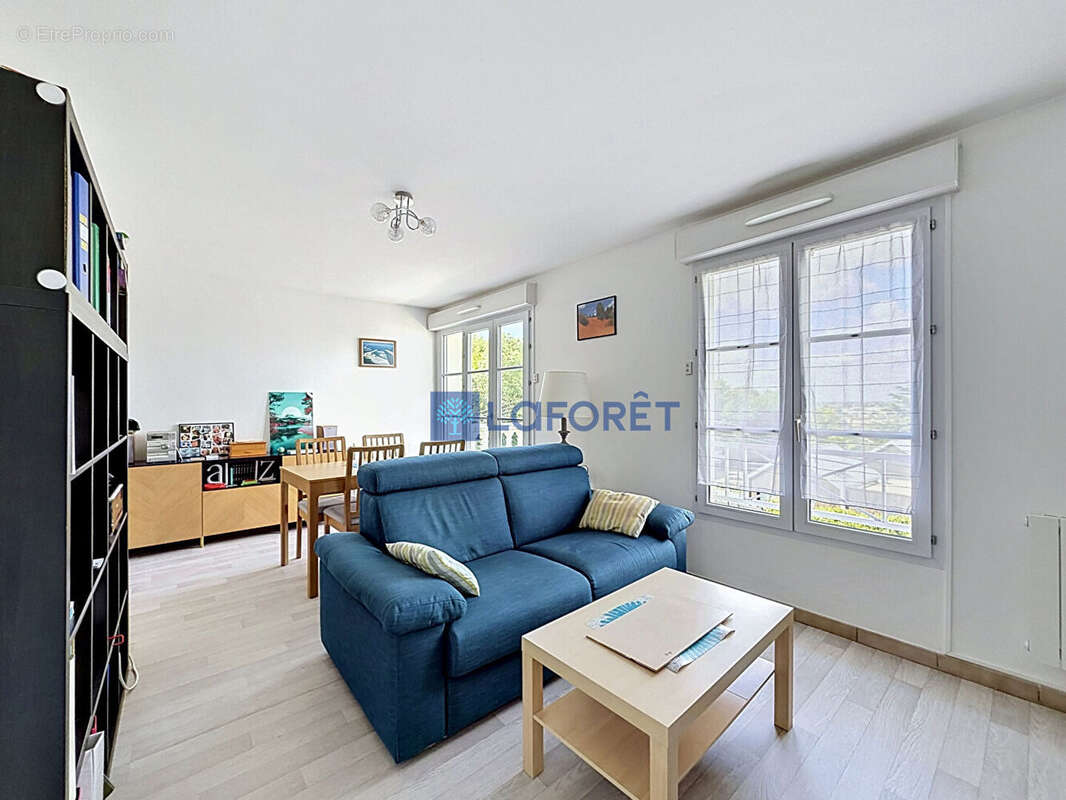 Appartement à SAINT-PIERRE-DU-PERRAY