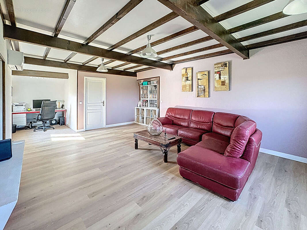 Maison à BEAUREPAIRE