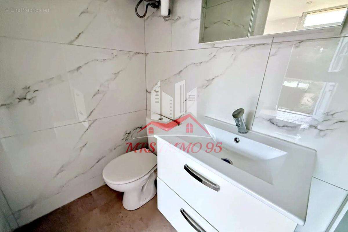 Appartement à SAINT-LEU-D'ESSERENT
