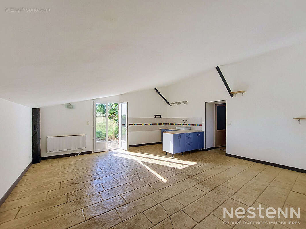Maison à CASTERA-VERDUZAN