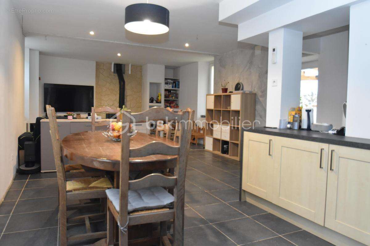 Maison à BOISVILLE-LA-SAINT-PERE