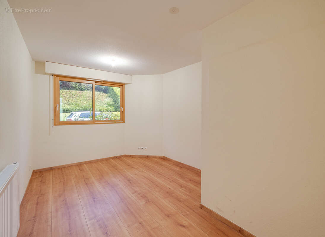 Appartement Publier 5 pièces 85.48m² en rez-de-jardin avec petite vue lac - photo 8