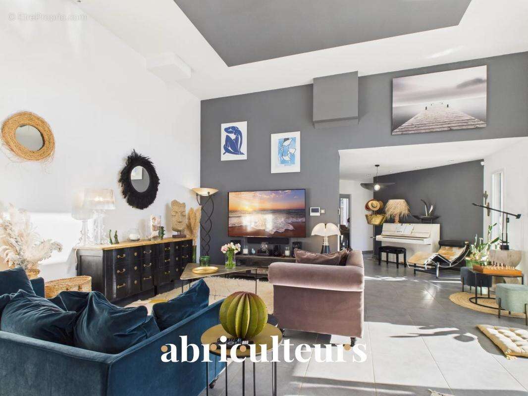 Villa contemporaine d’exception avec piscine chauffée en vente à 3 km de Calvisson (30114) - photo 4
