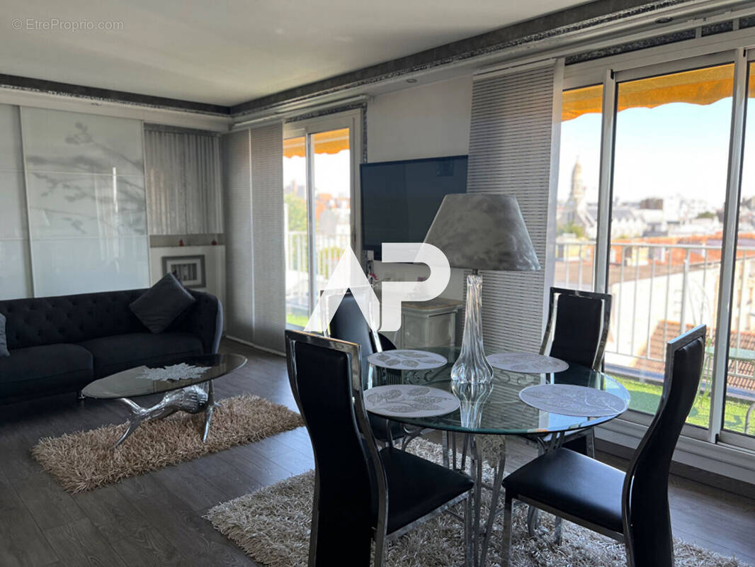 Appartement à ENGHIEN-LES-BAINS