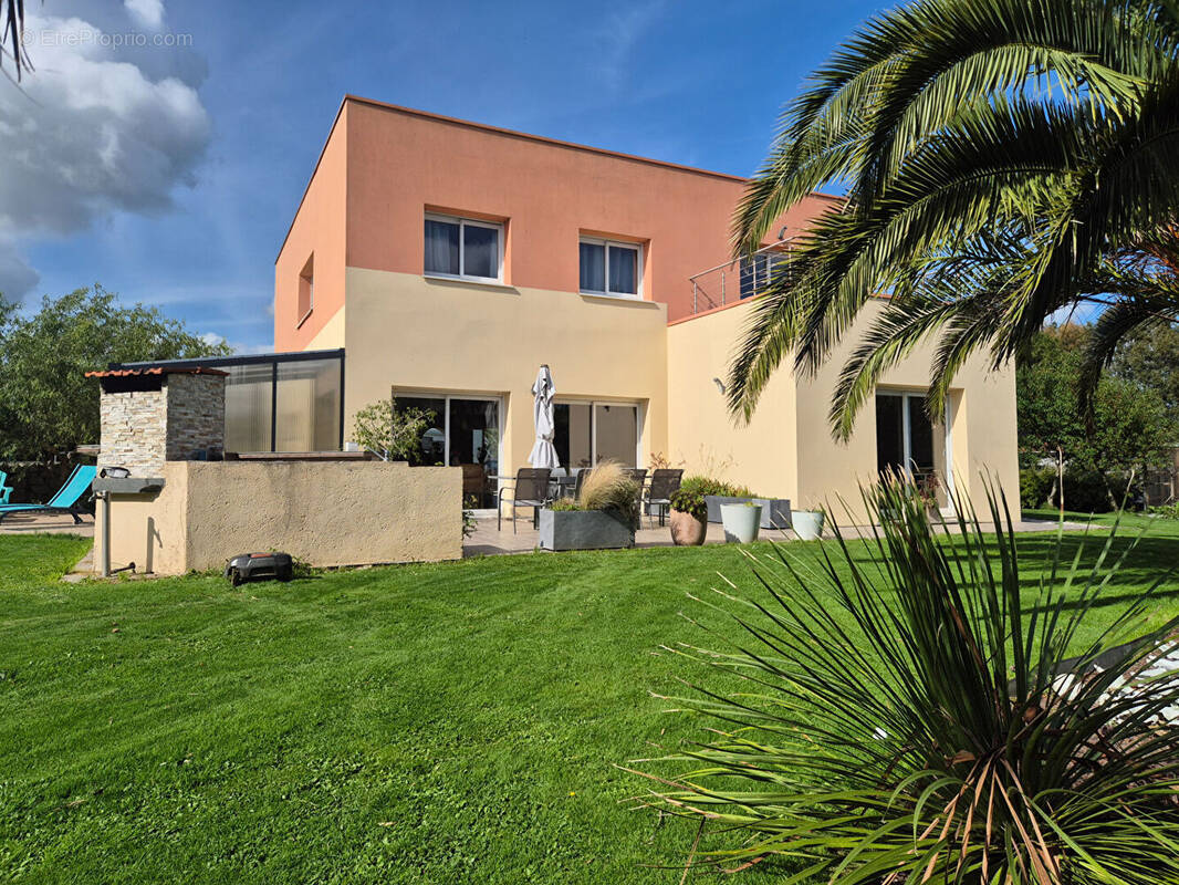 Maison à SAINT-FLOXEL