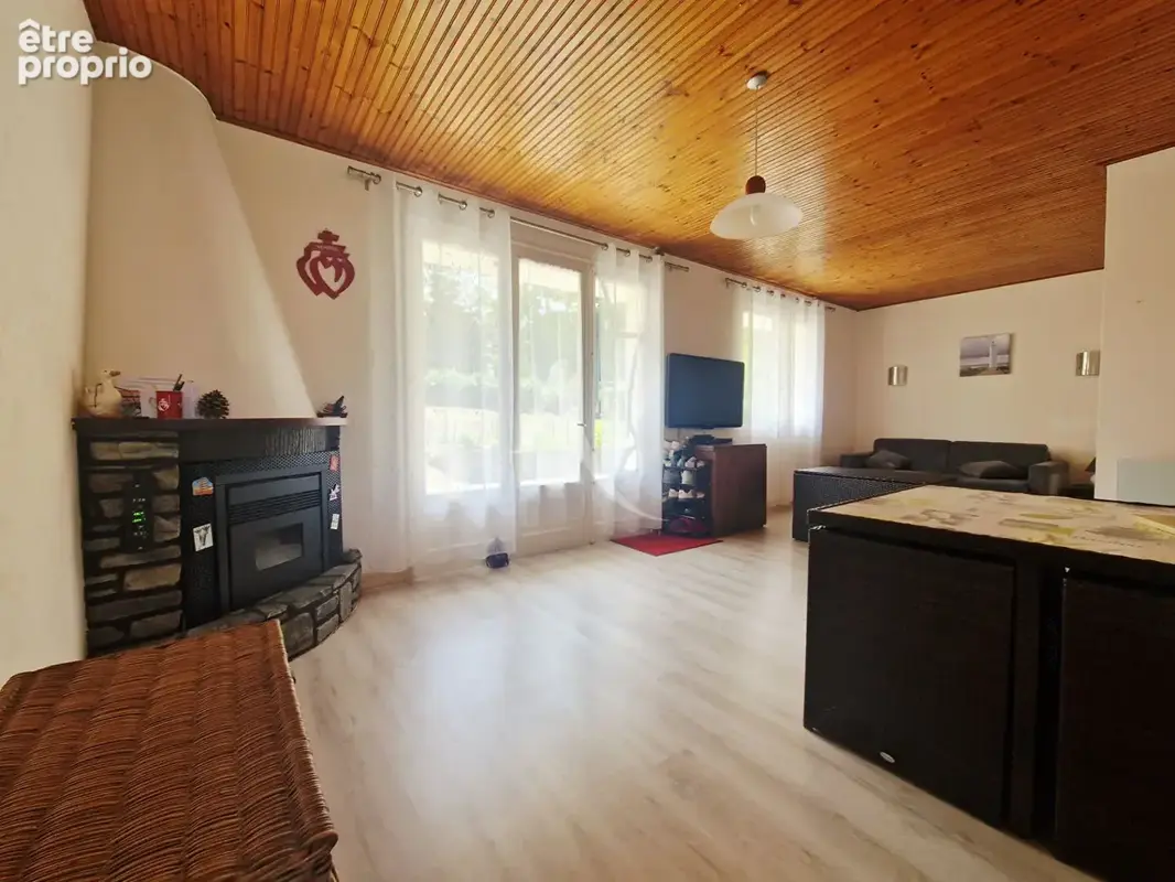 Maison La Chaize Giraud - photo 2