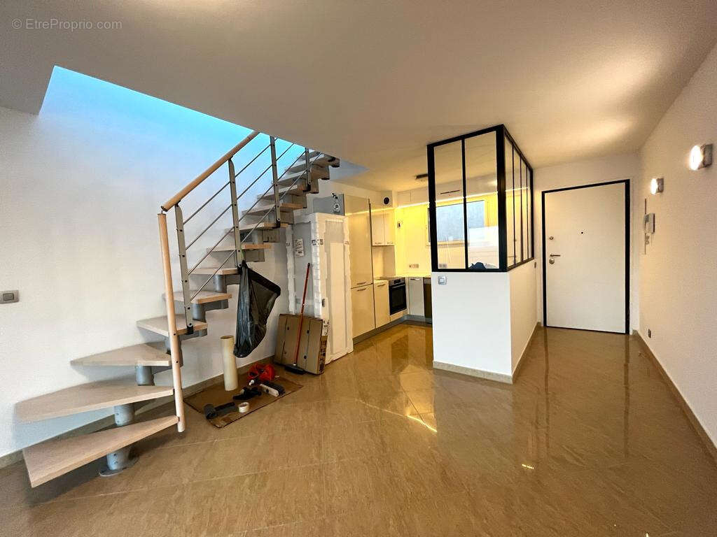 Appartement à CAP-D'AIL