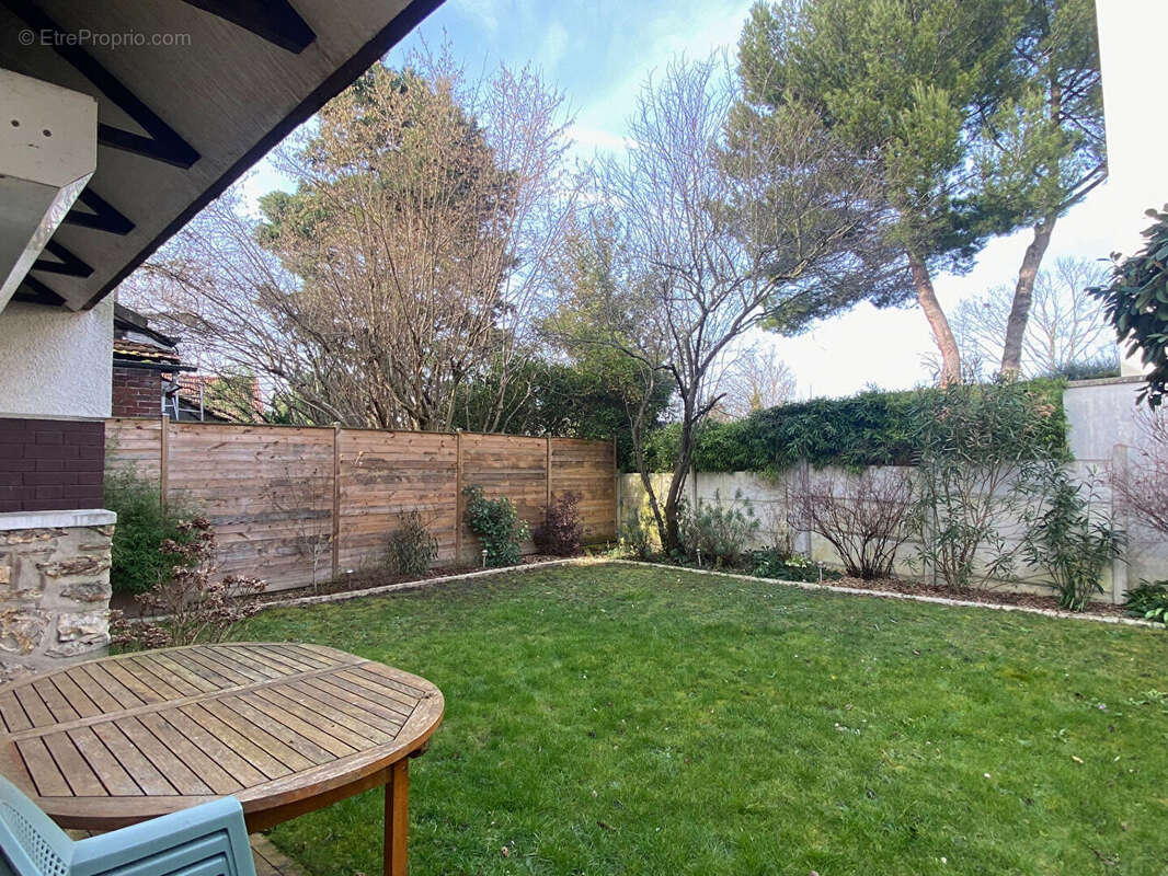 Maison à MONTMORENCY