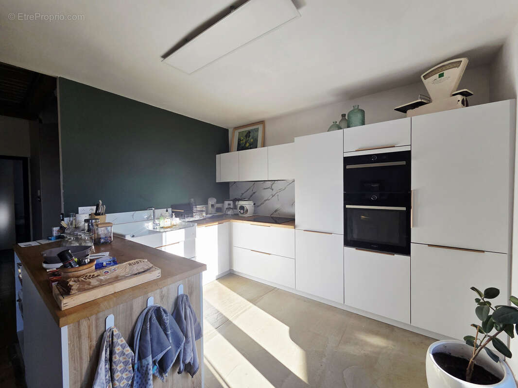 Maison à POUZOLLES