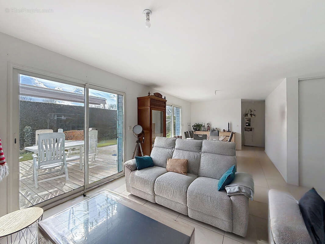 Maison à SAINT-DENIS-SUR-SCIE