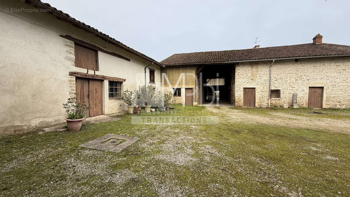 Maison à BOURG-EN-BRESSE