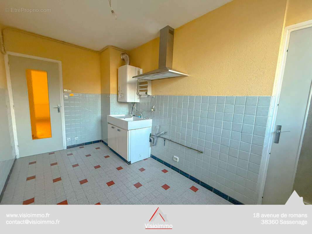 Appartement à FONTAINE