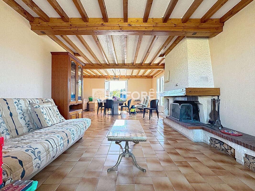 Maison familiale de 123 m² avec sous-sol complet sur terrain de 905 m² ? Messimy-sur-Saône - photo 3